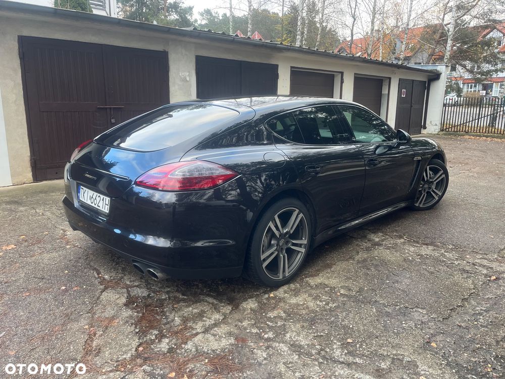 Porsche Panamera 4S - 6