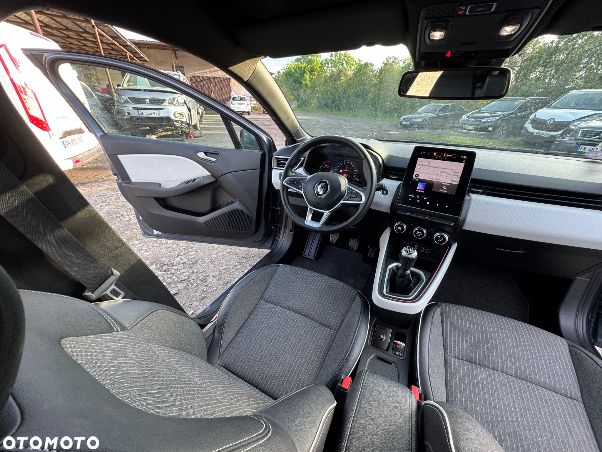 Renault Clio 1.3 TCe Techno - 13