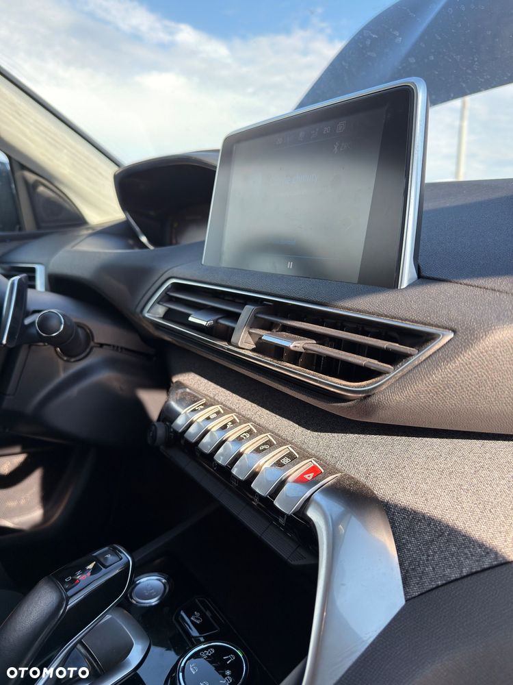 Peugeot 5008 2.0 BlueHDI Crossway S&S EAT8 - 17