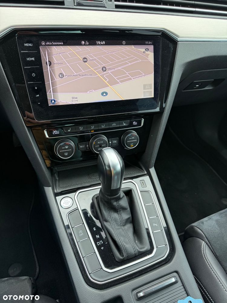Volkswagen Passat 2.0 TDI (BlueMotion Technology) DSG Highline - 16