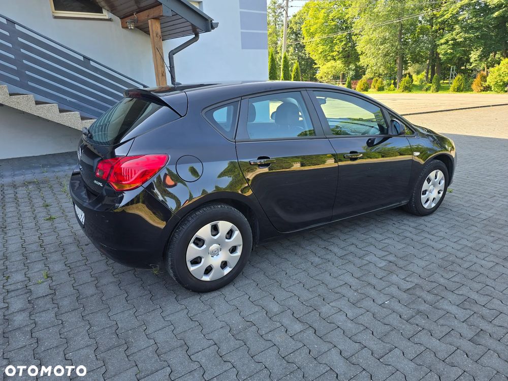 Opel Astra 1.4 Enjoy - 4
