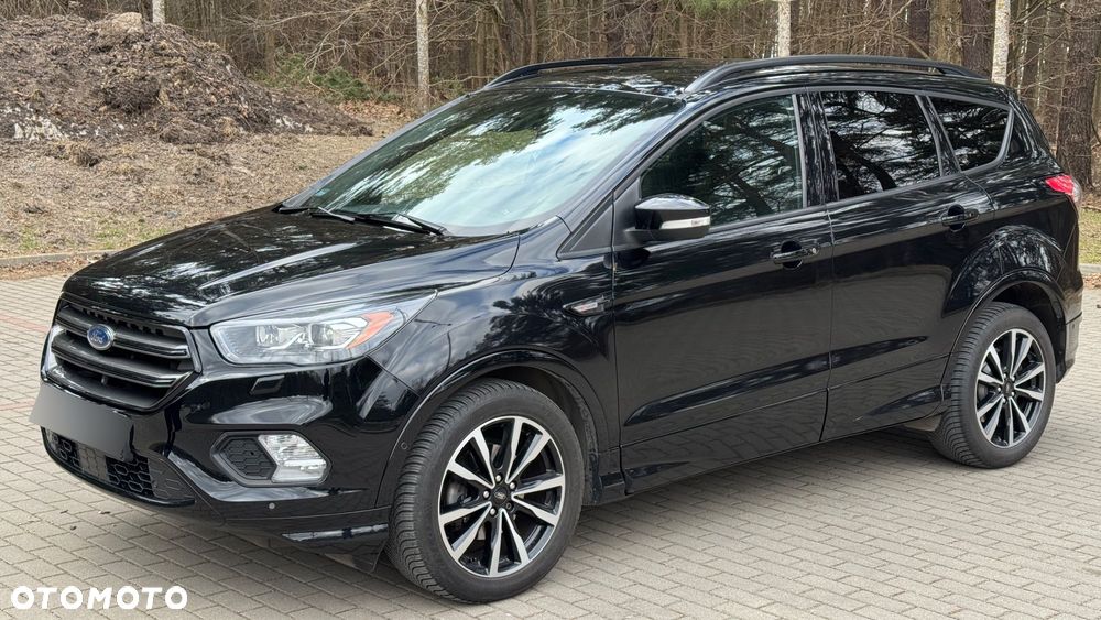 Ford Kuga 1.5 EcoBoost 2x4 ST-Line - 2