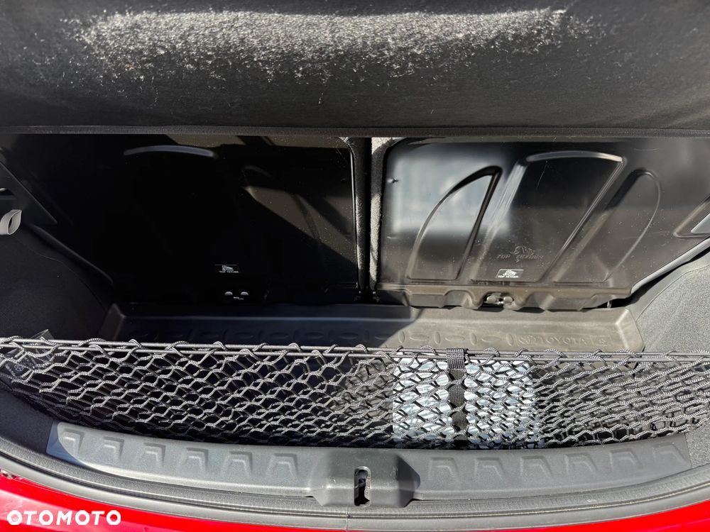 Toyota Aygo x.shift x-play connect - 18