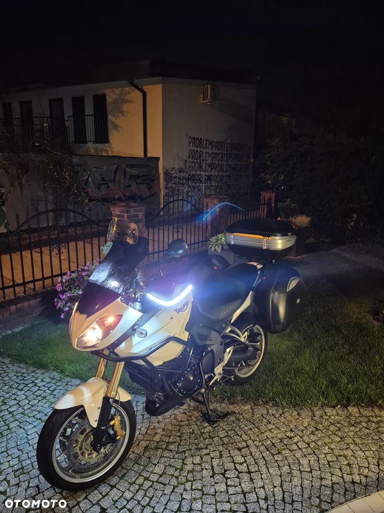 Triumph Tiger - 16
