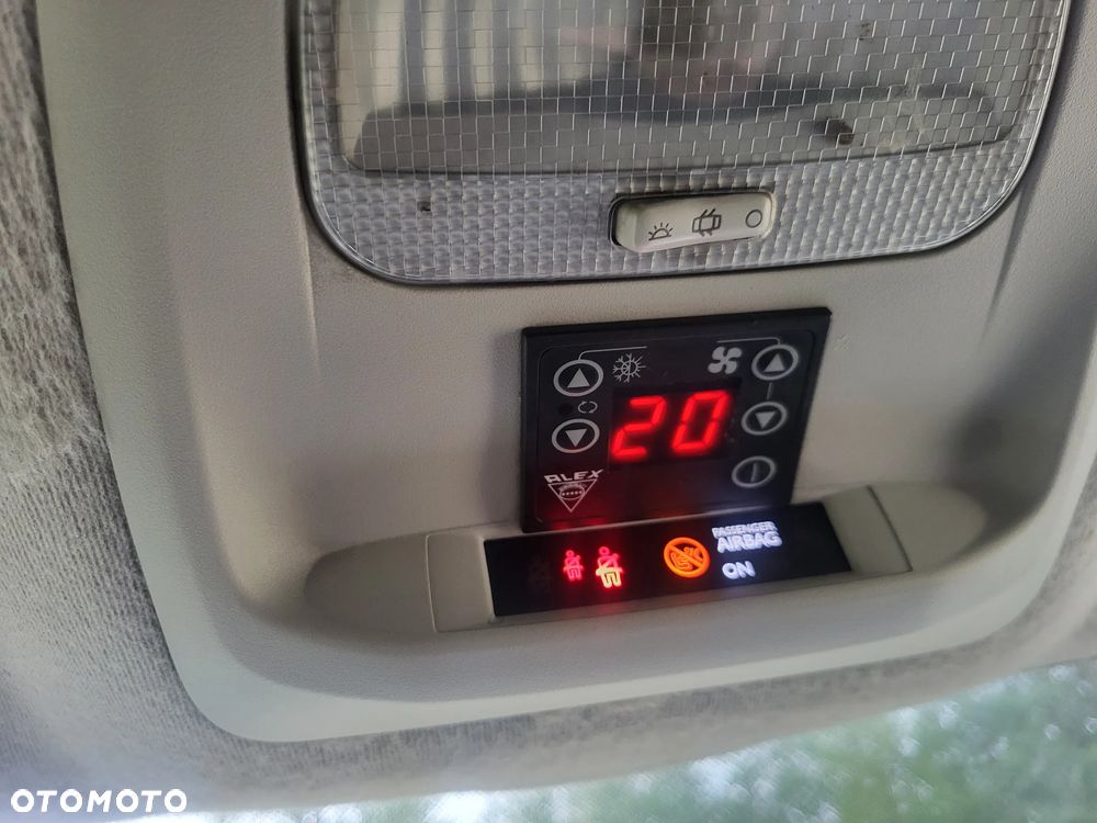 Opel Vivaro - 29