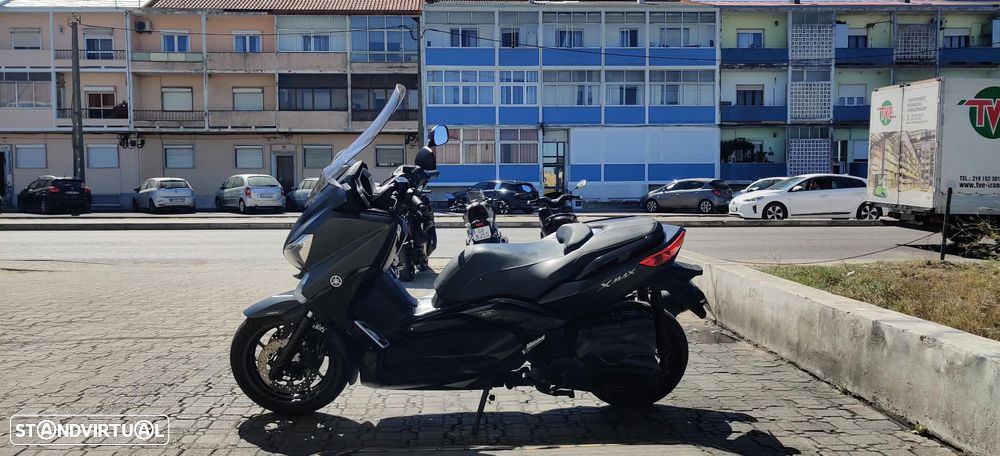 Yamaha X-Max 400 - 2