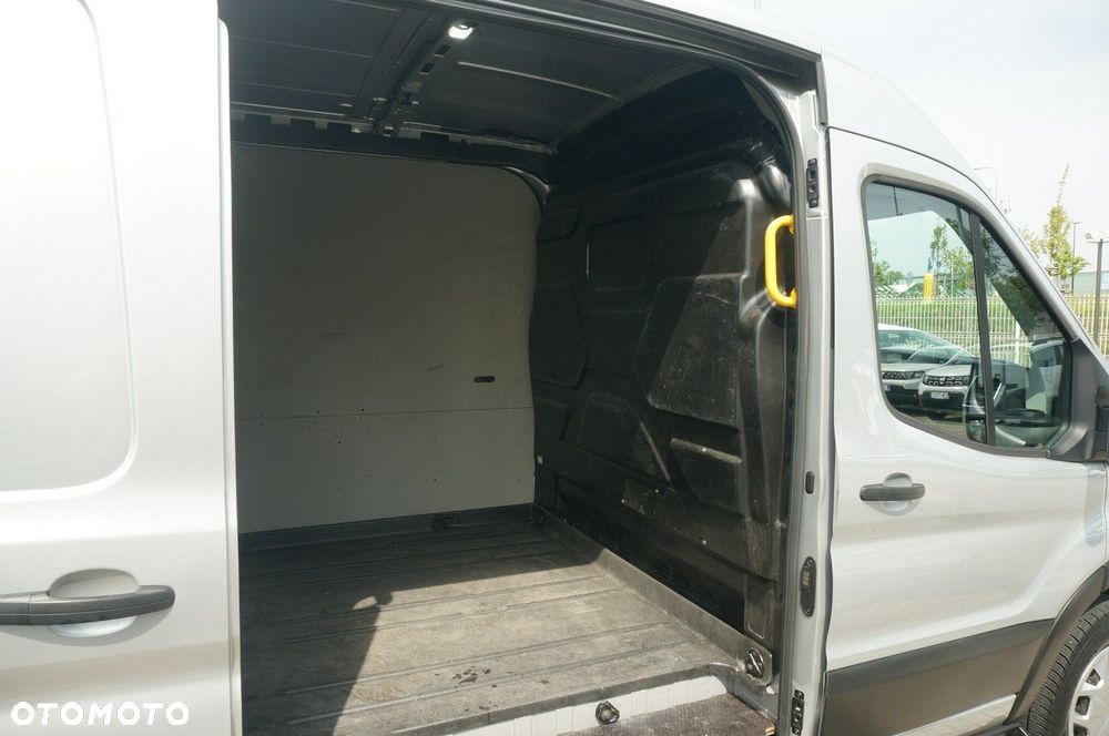 Ford Transit - 24