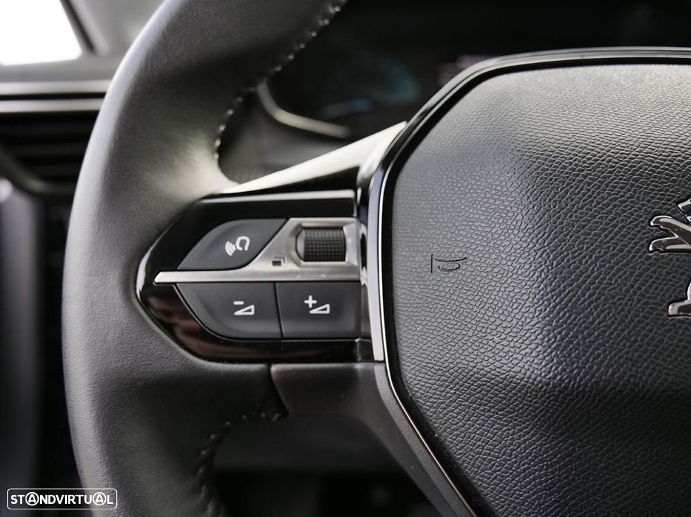 Peugeot e-208 50 kWh Active Pack - 23