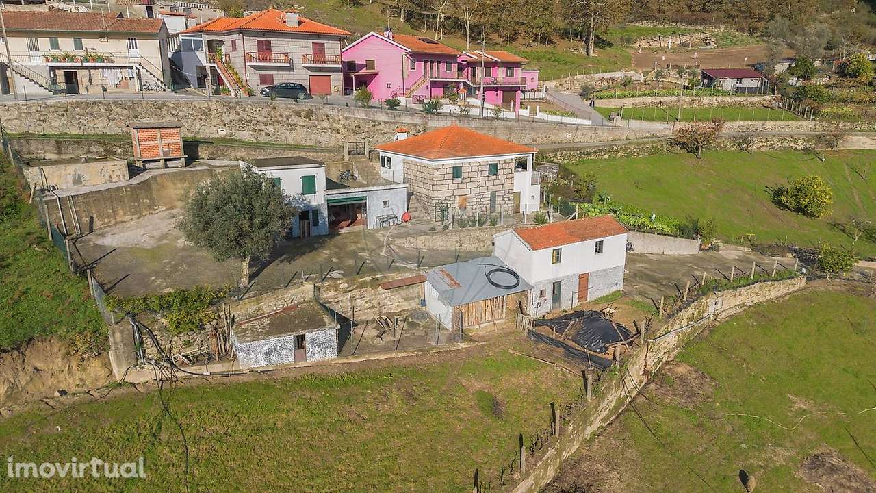 Moradia T2 para venda - Grande imagem: 3/32