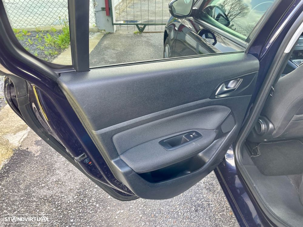 Peugeot 308 1.2 PureTech Style - 18