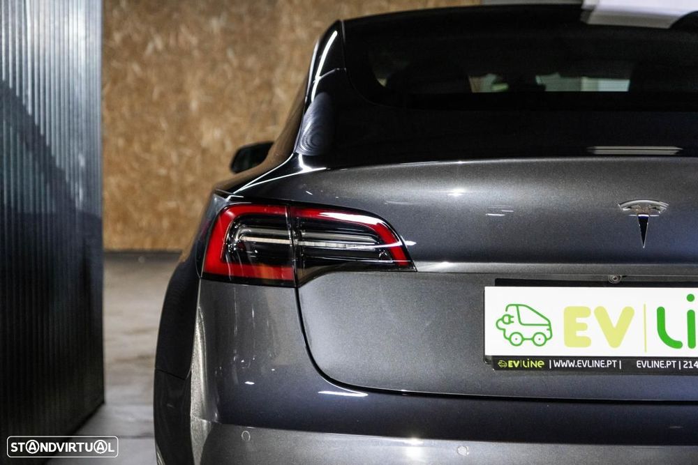 Tesla Model 3 Long Range AWD Dual Motor - 17