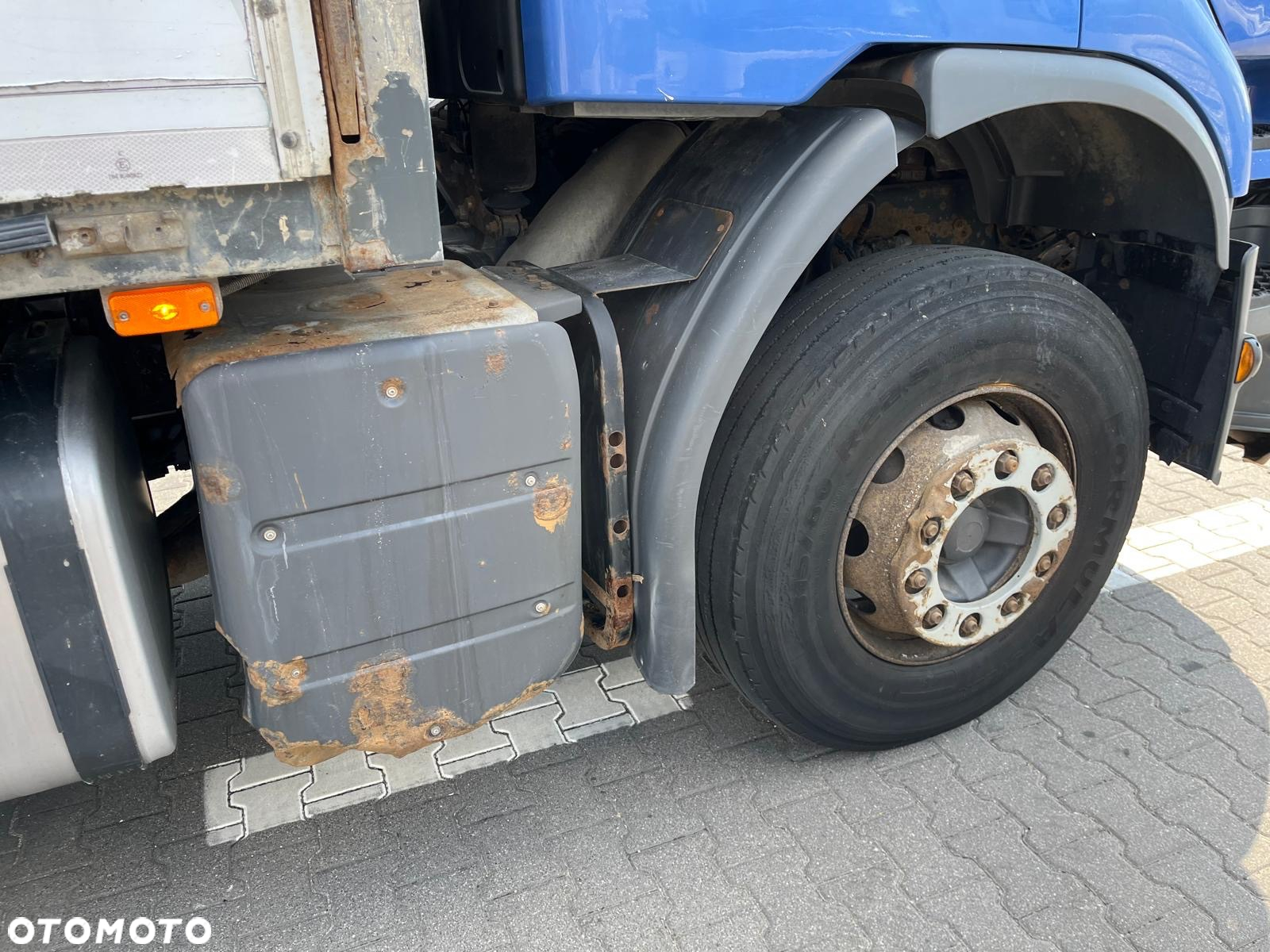 Renault Premium LANDER 6x4 + HIAB XS166 DUO - 17