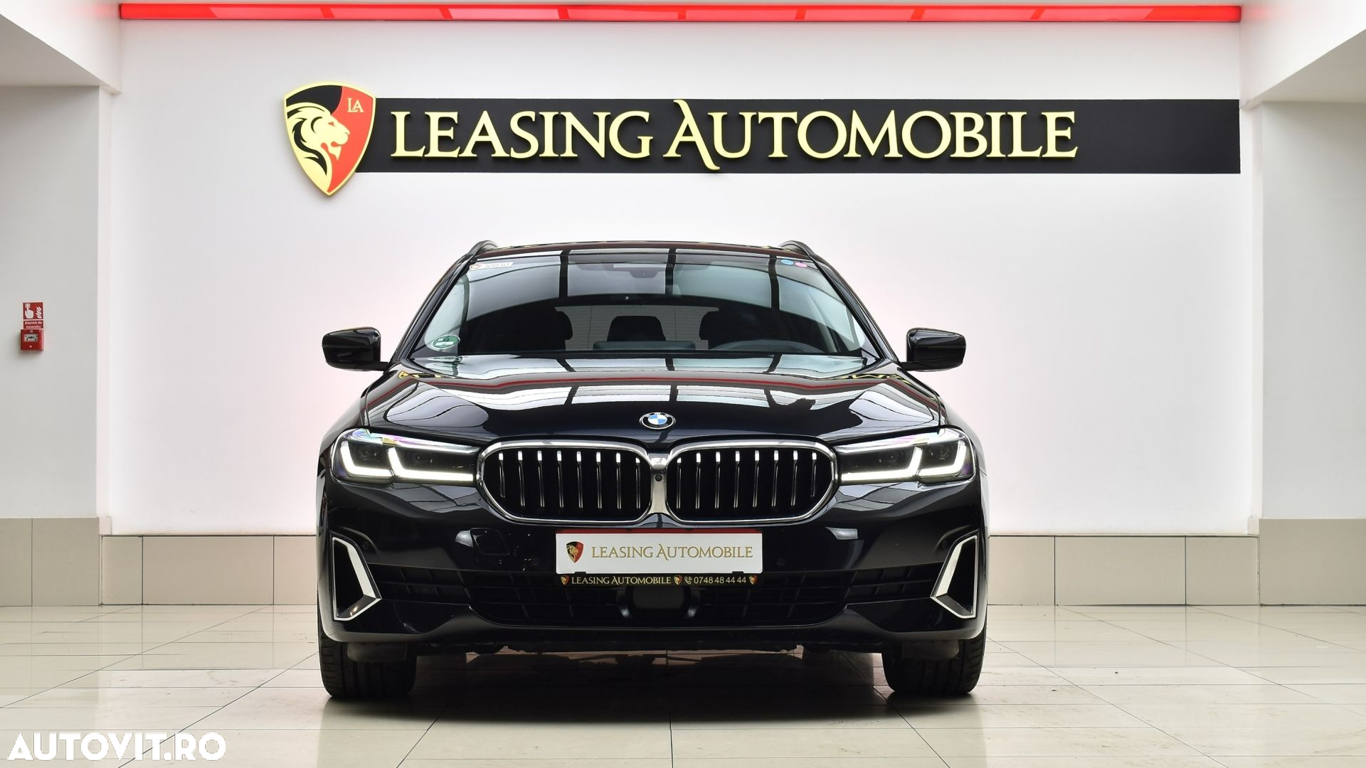 BMW Seria 5 520d xDrive Touring Aut. Luxury Line - 3