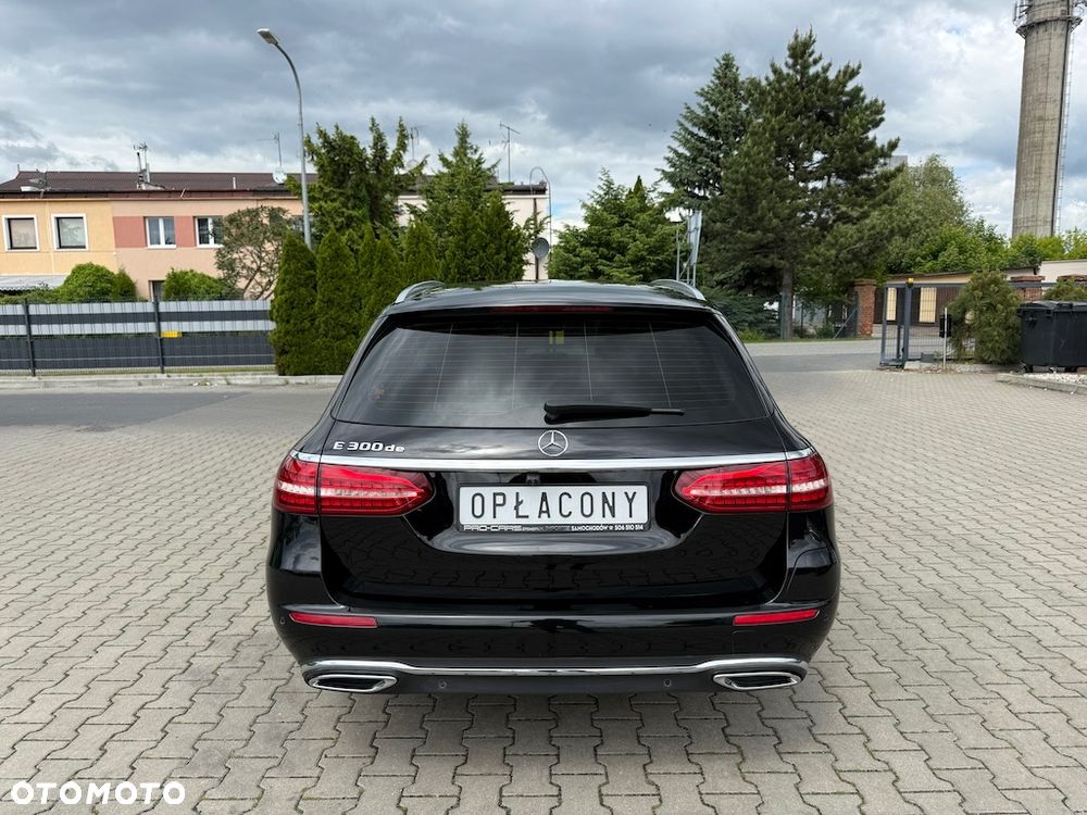 Mercedes-Benz Klasa E 300 de Business Edition - 10