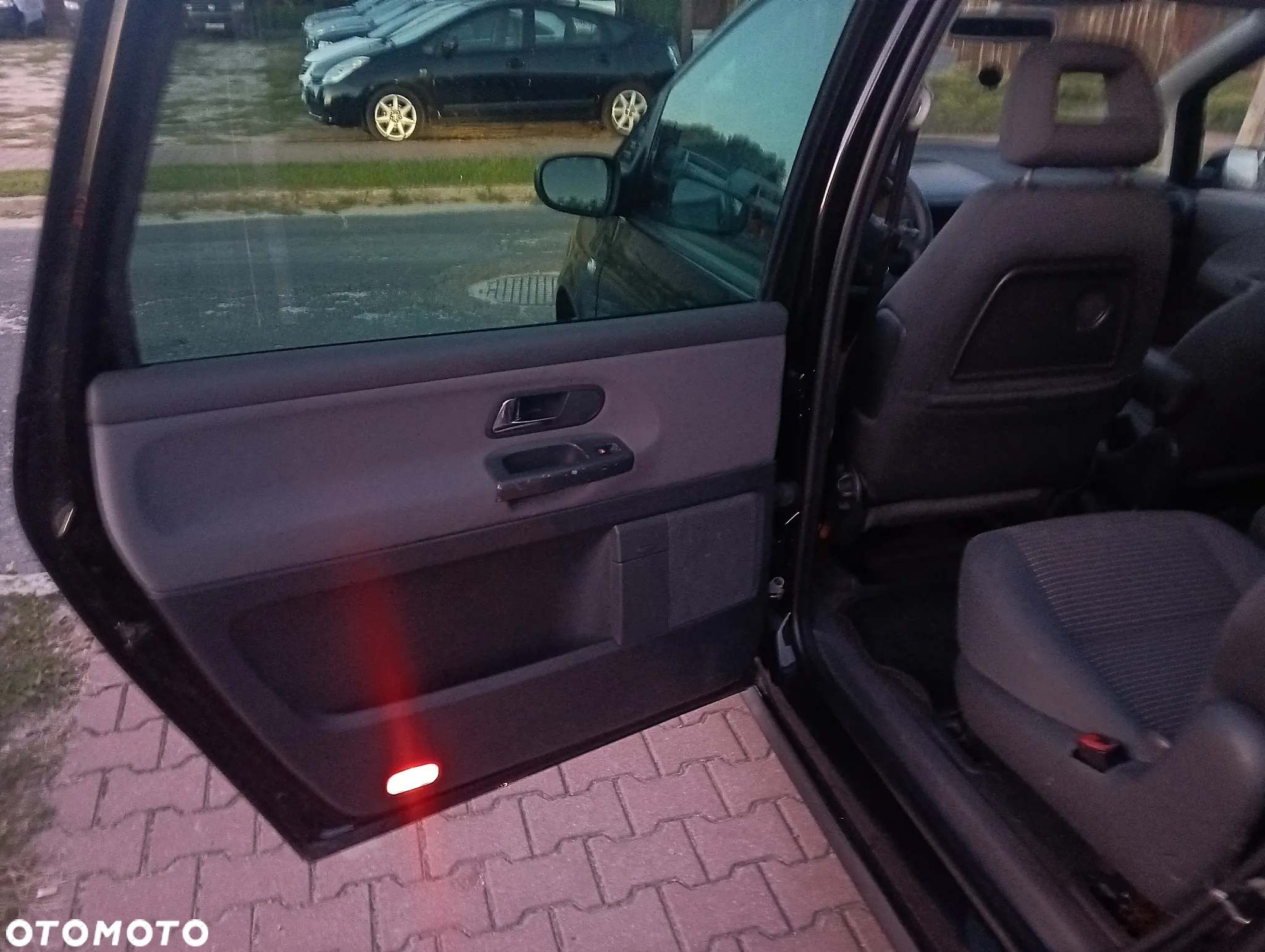 Seat Alhambra 2.0 Reference - 40