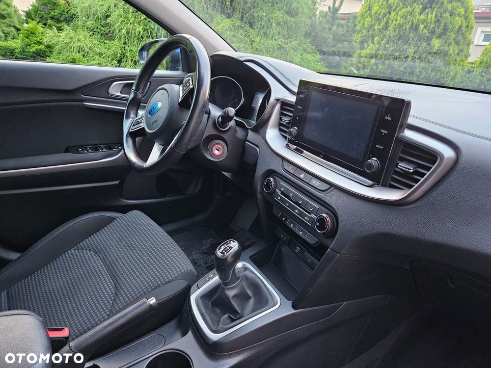 Kia Ceed 1.5 T-GDI OPF JBL Sound Edition - 12