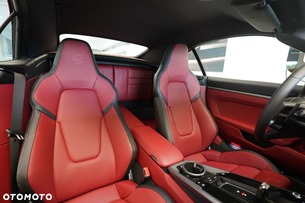Porsche 911 Carrera S - 16