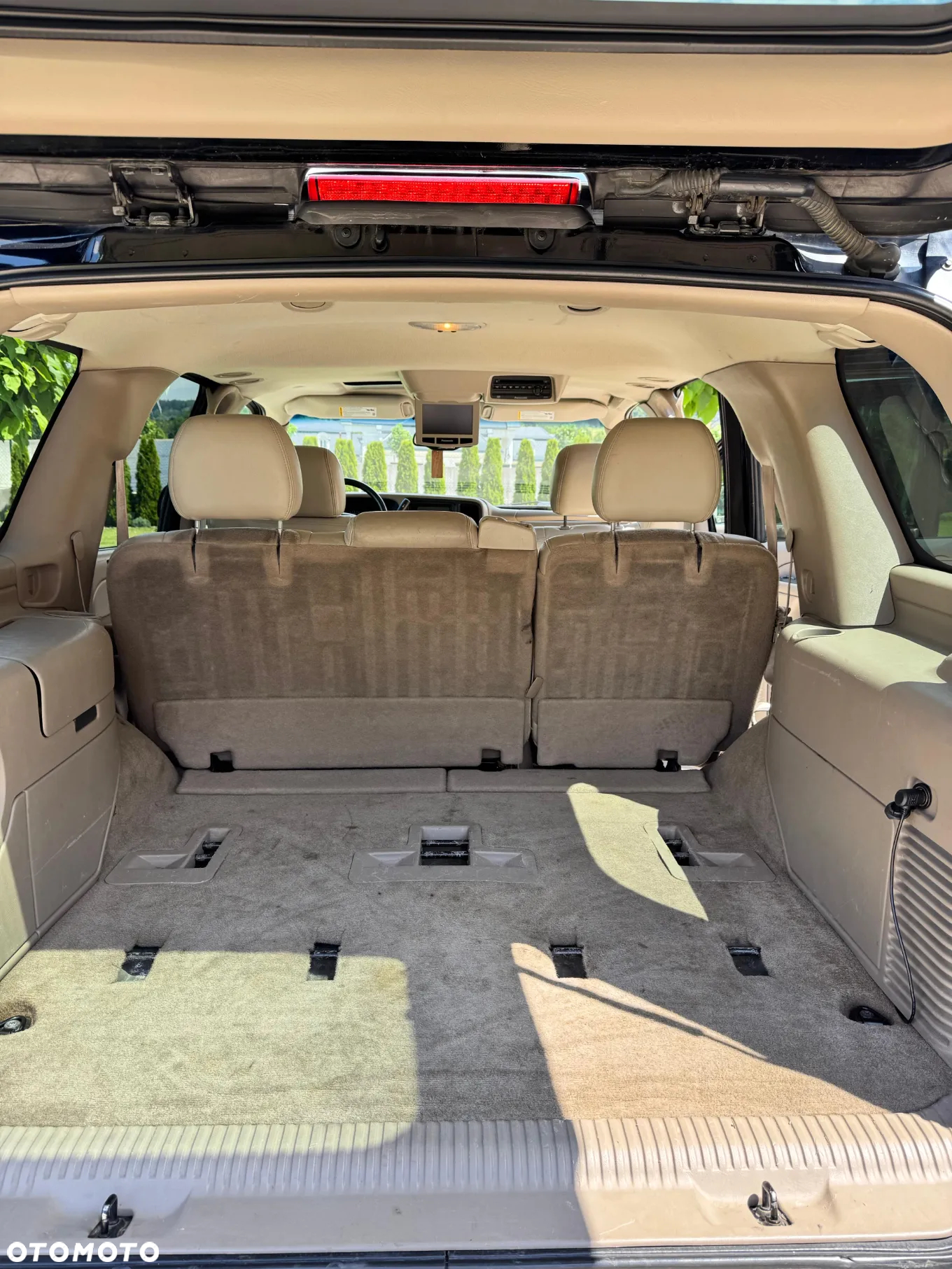 Chevrolet Tahoe 5.3 4WD - 21