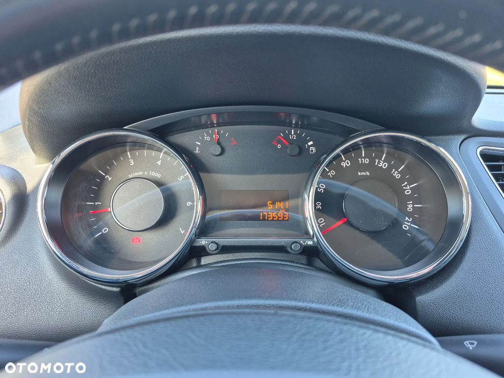 Peugeot 5008 1.6 THP Premium - 15