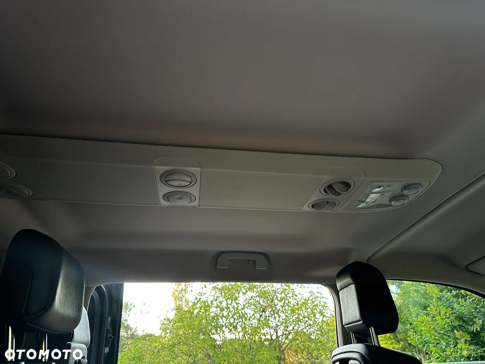 Peugeot Traveller L2 2.0 EAT8 Business VIP - 20