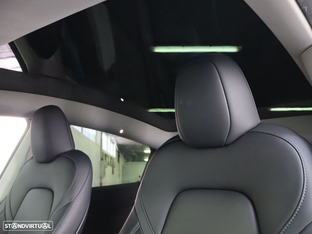 Tesla Model Y Performance Tração Integral - 13