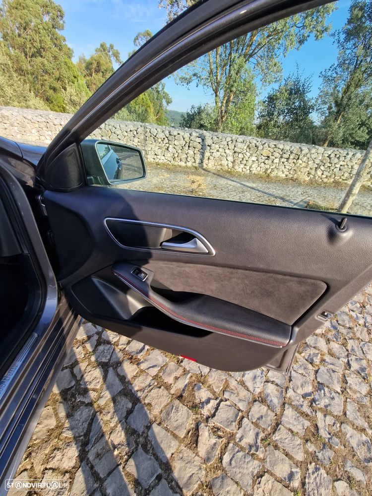 Mercedes-Benz A 180 CDi BE AMG Line Aut. - 22