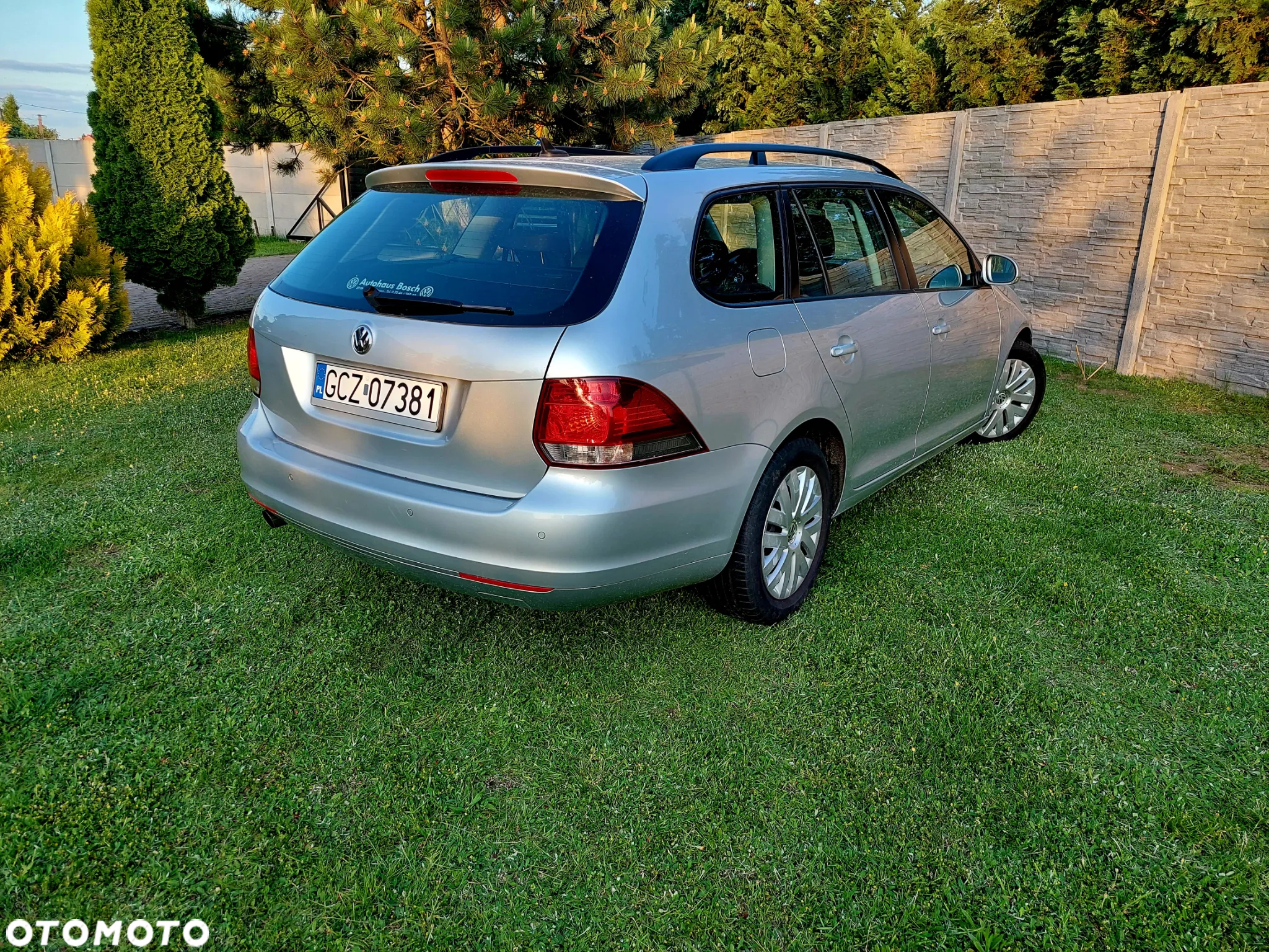 Volkswagen Golf 1.6 TDI DPF BlueMotion Technology Comfortline - 5