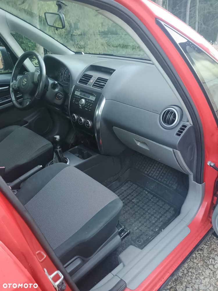 Suzuki SX4 - 6