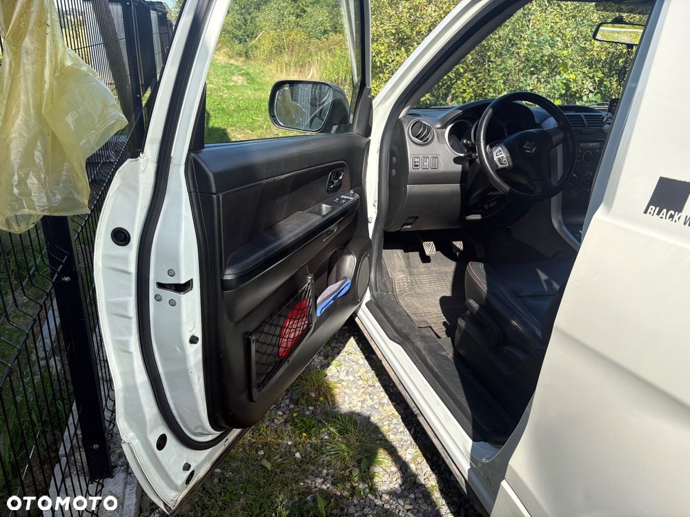Suzuki Grand Vitara 1.6 - 21