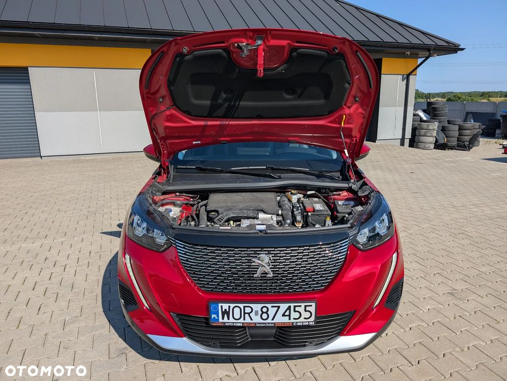 Peugeot 2008 1.2 Pure Tech Allure S&S - 19