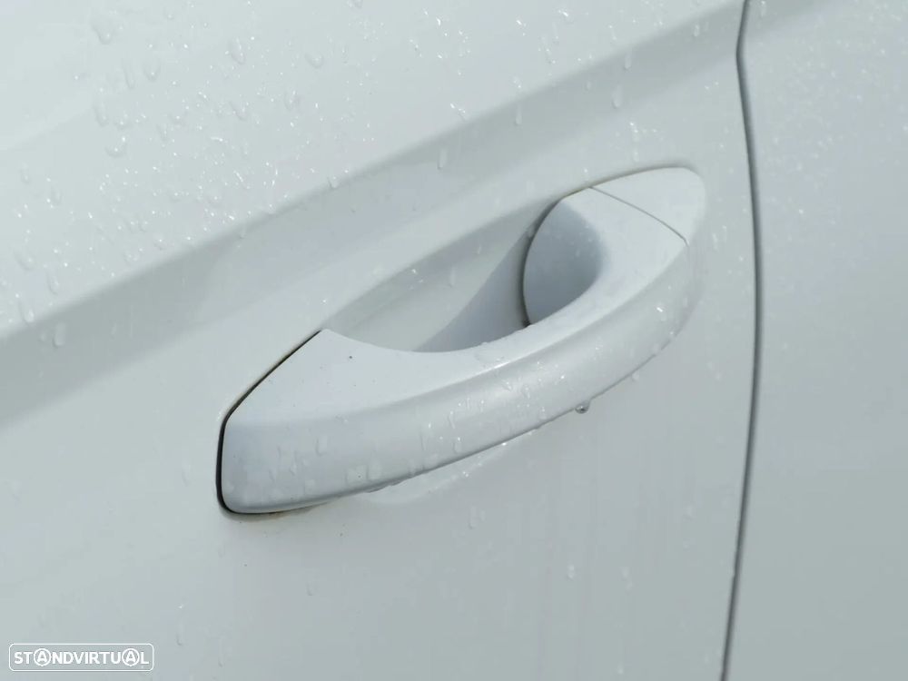 SEAT Arona 1.0 TSI FR - 6