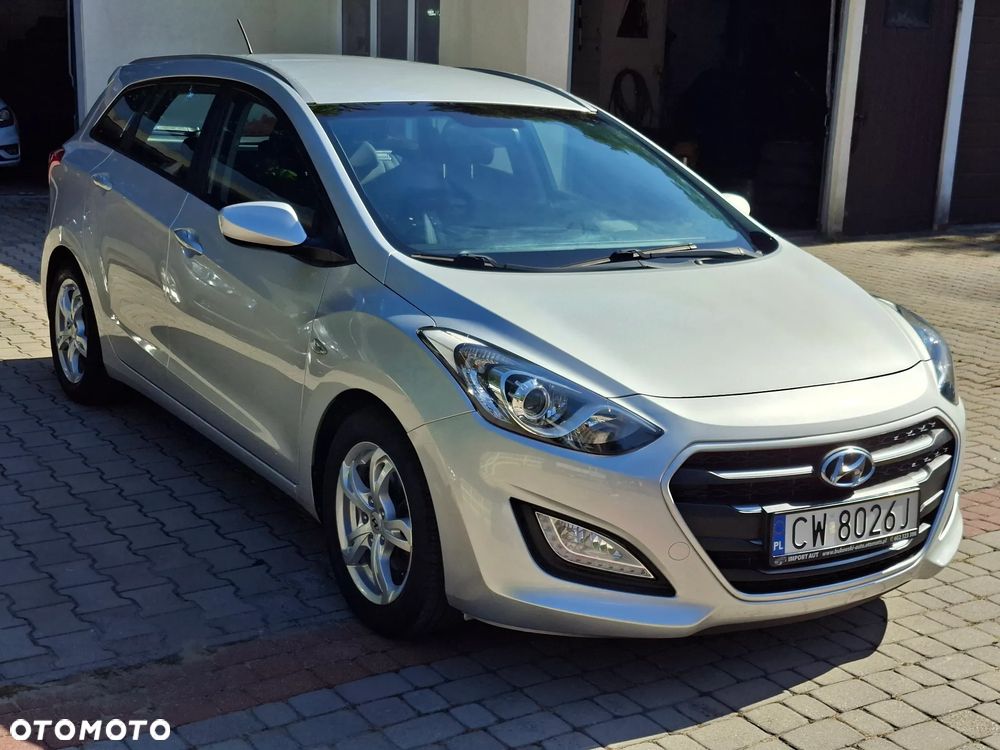 Hyundai i30 blue Kombi 1.4 Classic - 6