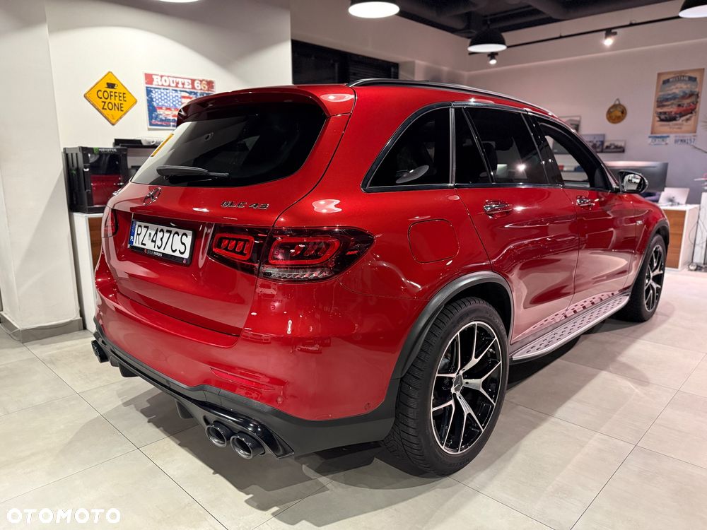 Mercedes-Benz GLC - 4