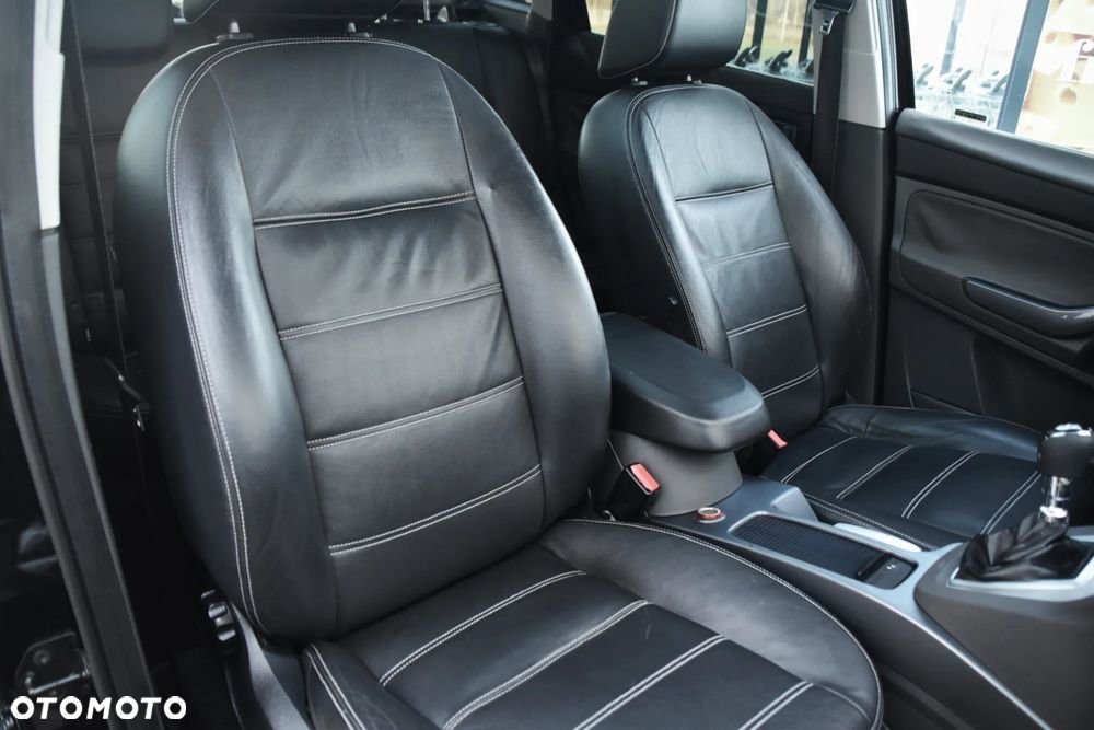 Ford Kuga 2.5 4x4 Titanium - 13