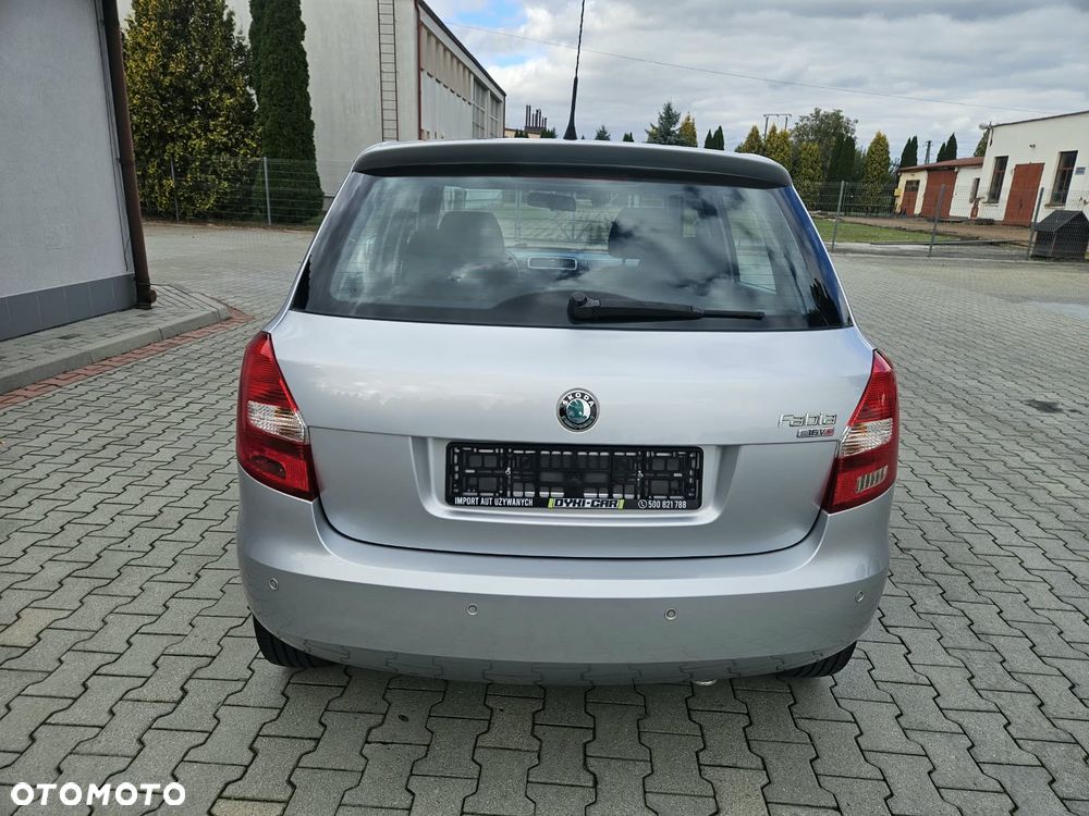 Skoda Fabia 1.6 16V Ambiente - 8