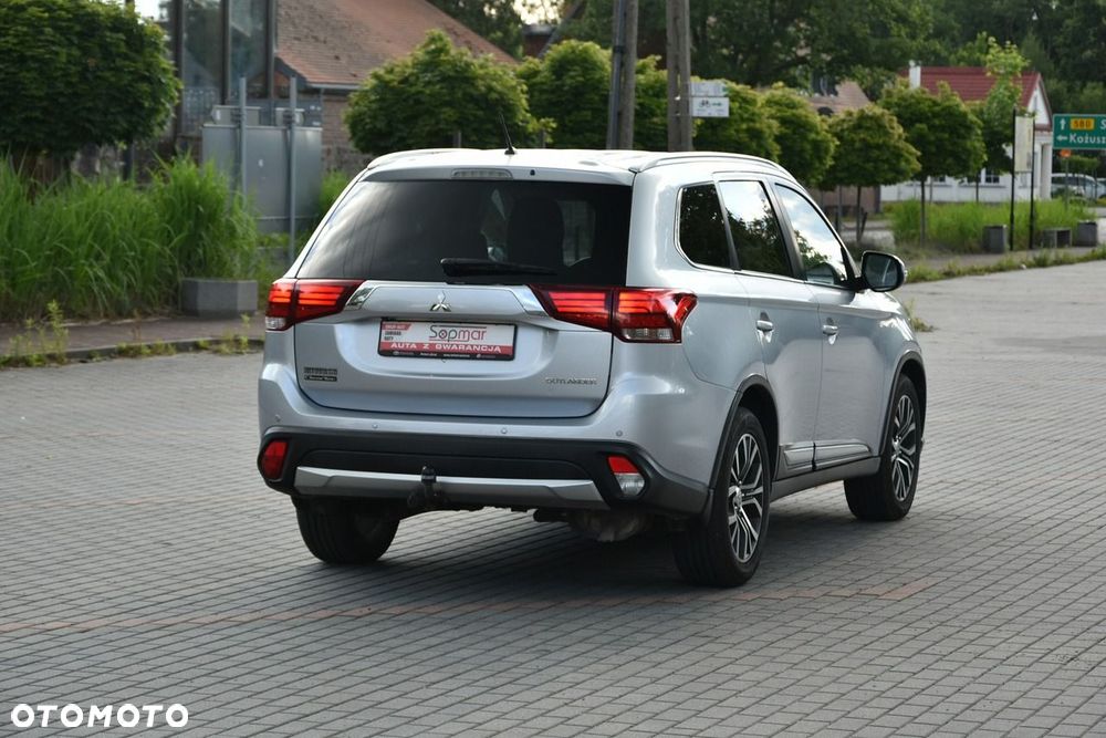 Mitsubishi Outlander - 7