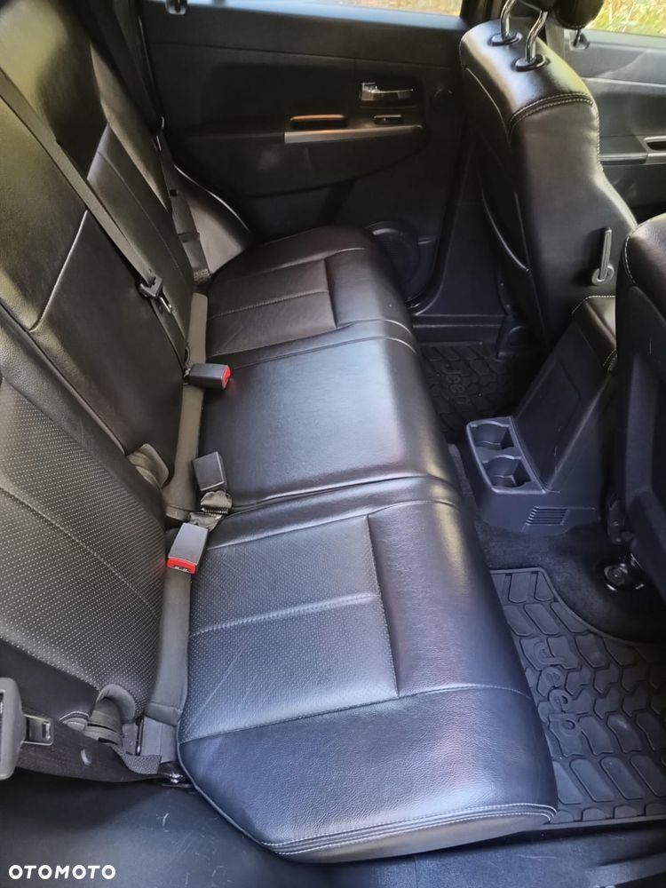Jeep Liberty - 14