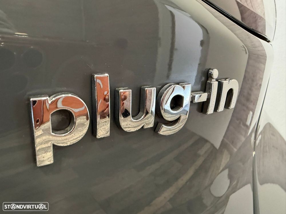 Hyundai Ioniq 1.6 GDI PHEV Tech - 28