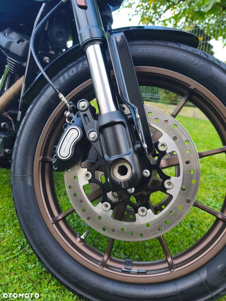 Harley-Davidson Softail Low Rider - 10
