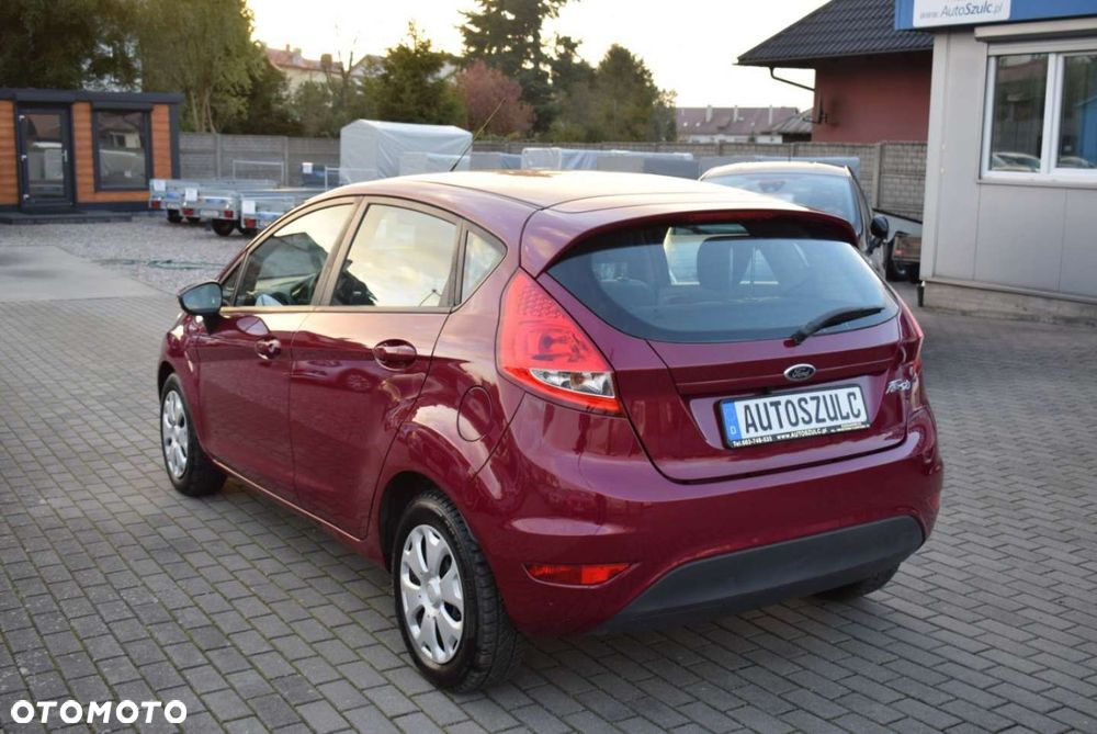 Ford Fiesta - 8
