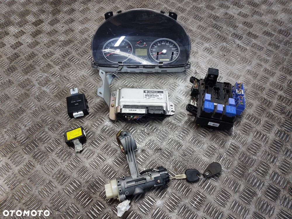 ZESTAW STARTOWY HYUNDAI GETZ I 1.3 12V 39106-22060 95430-1C000 - 1