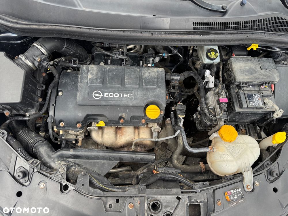 Opel Corsa 1.2 16V Cosmo - 15