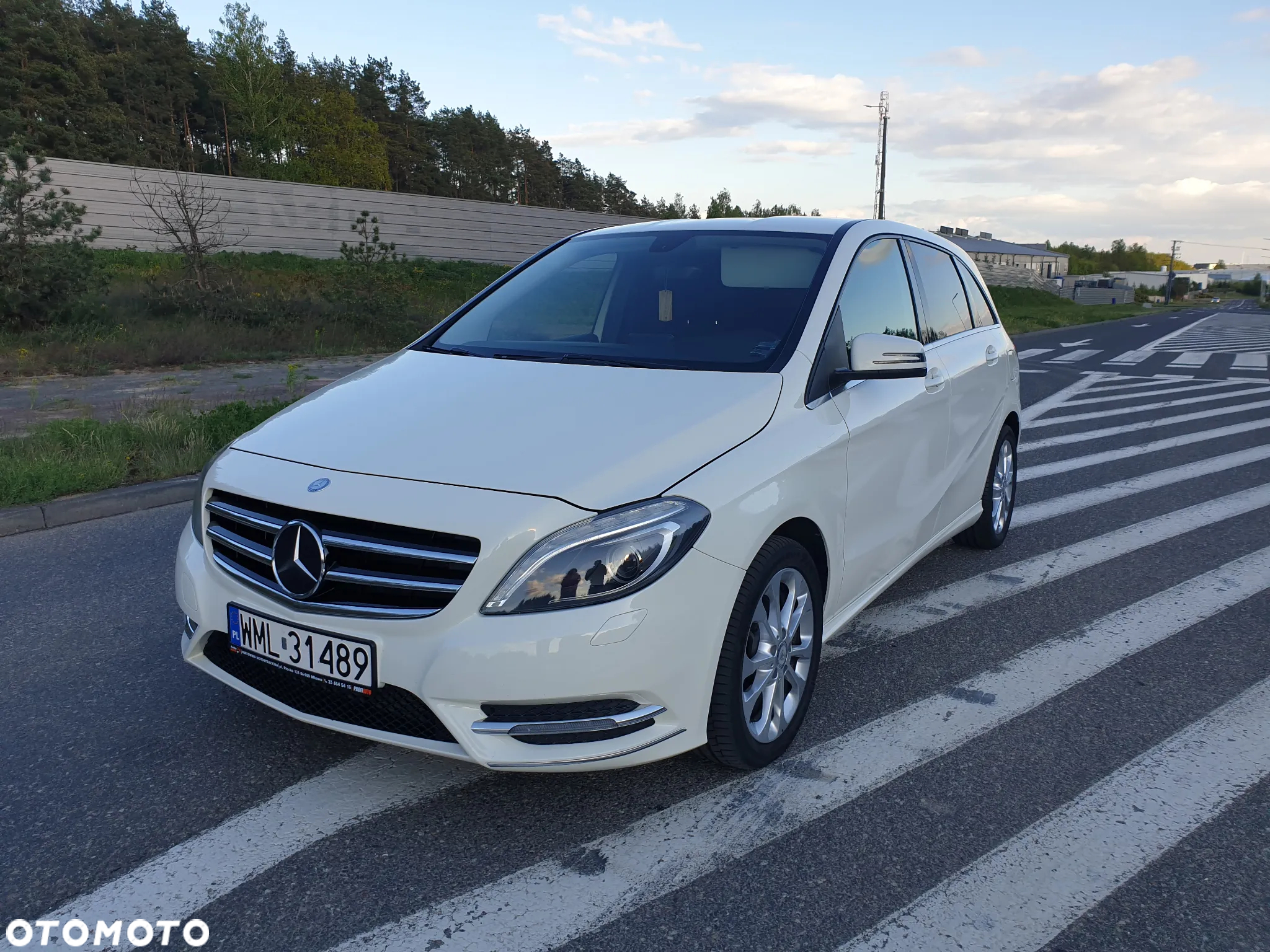 Mercedes-Benz Klasa B 200 CDI (BlueEFFICIENCY) 7G-DCT - 4