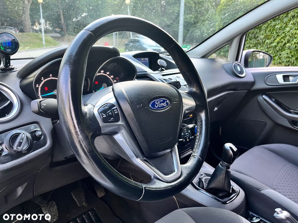 Ford Fiesta 1.25 Platinium X - 21