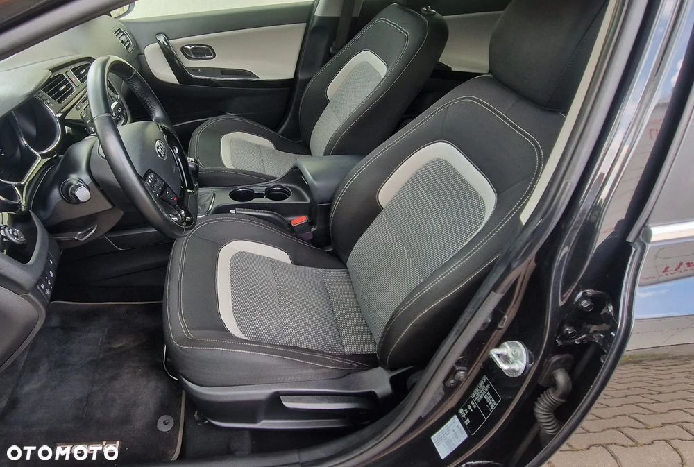 Kia Ceed 1.6 GDI Dream Team Edition - 17