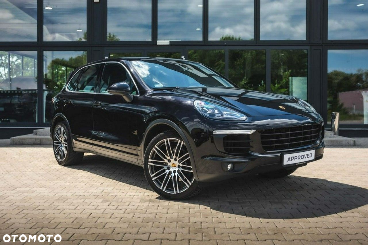 Porsche Cayenne - 2