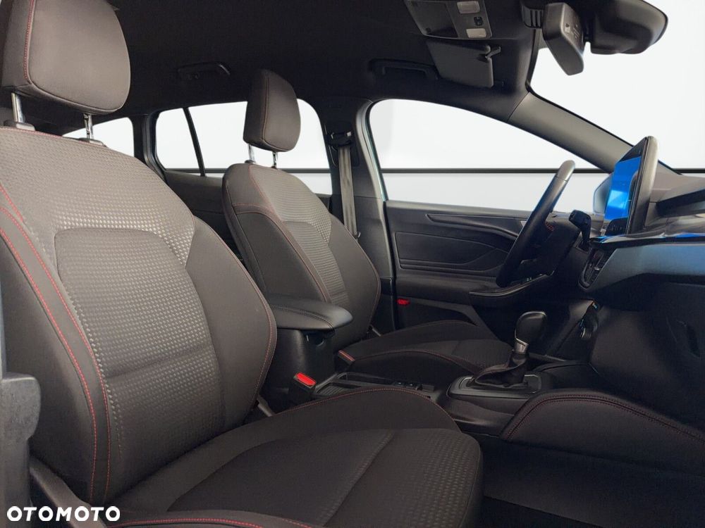 Ford Focus - 36