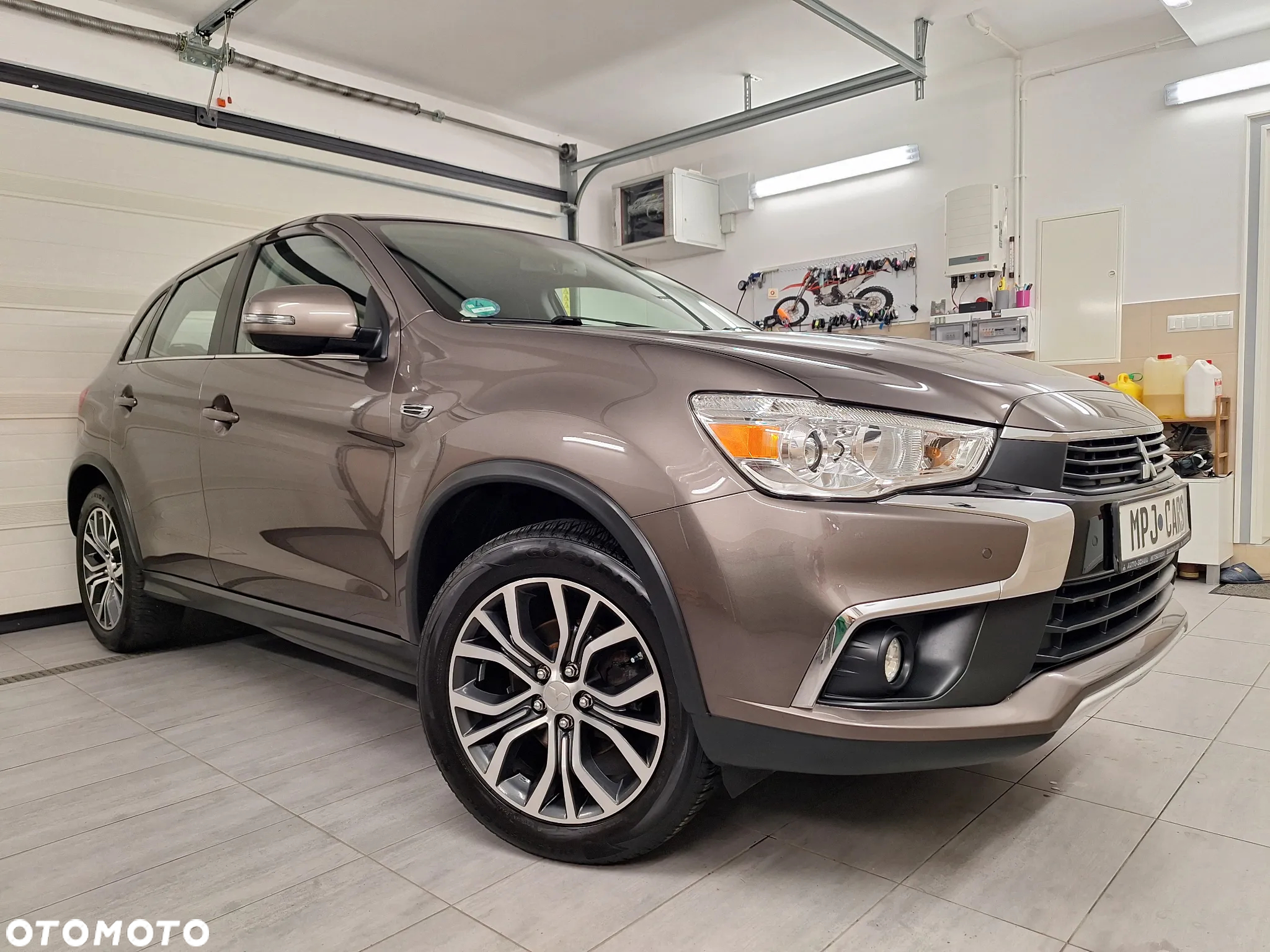 Mitsubishi ASX 1.6 2WD Diamant Edition+ - 2