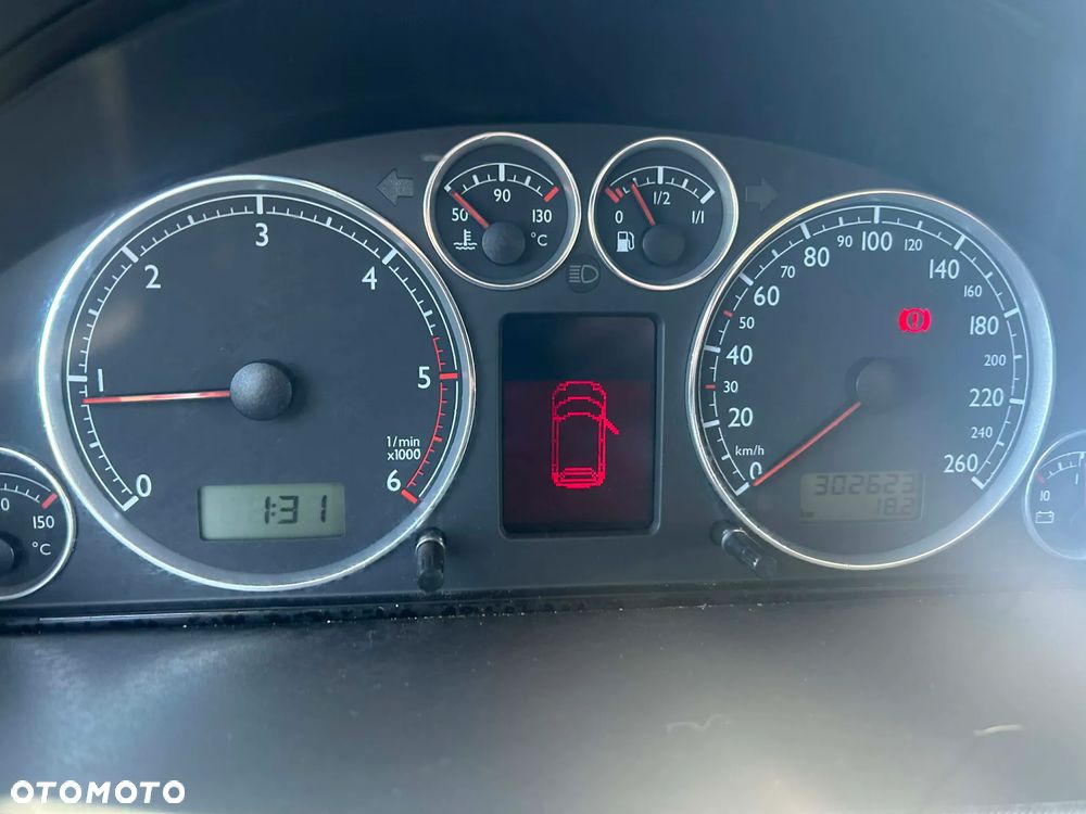 Volkswagen Sharan 1.9 TDI Comfortline - 6