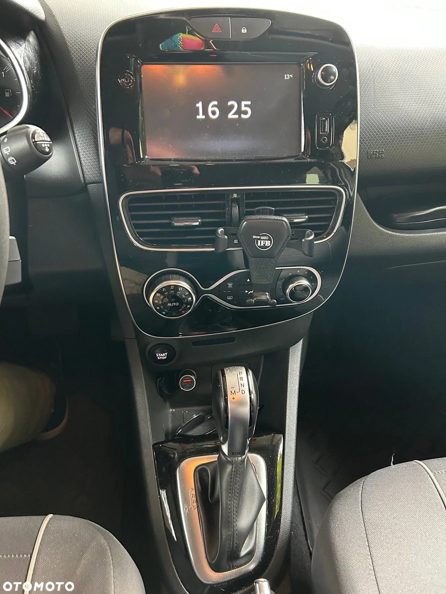 Renault Clio 1.2 Enegry TCe Limited EDC - 11